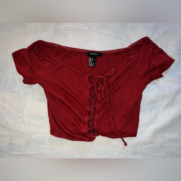 Forever 21 Tops - Women’s lace up crop top size S